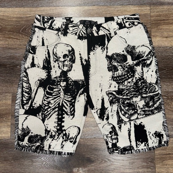 Rebel Vengeance Other - RARE🖤Rebel Vengeance Black and White Tapestry Skeleton Shorts Size 36💀LIKE NEW